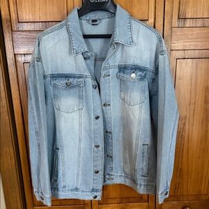 Light Wash Denim Jacket size large NWOT
